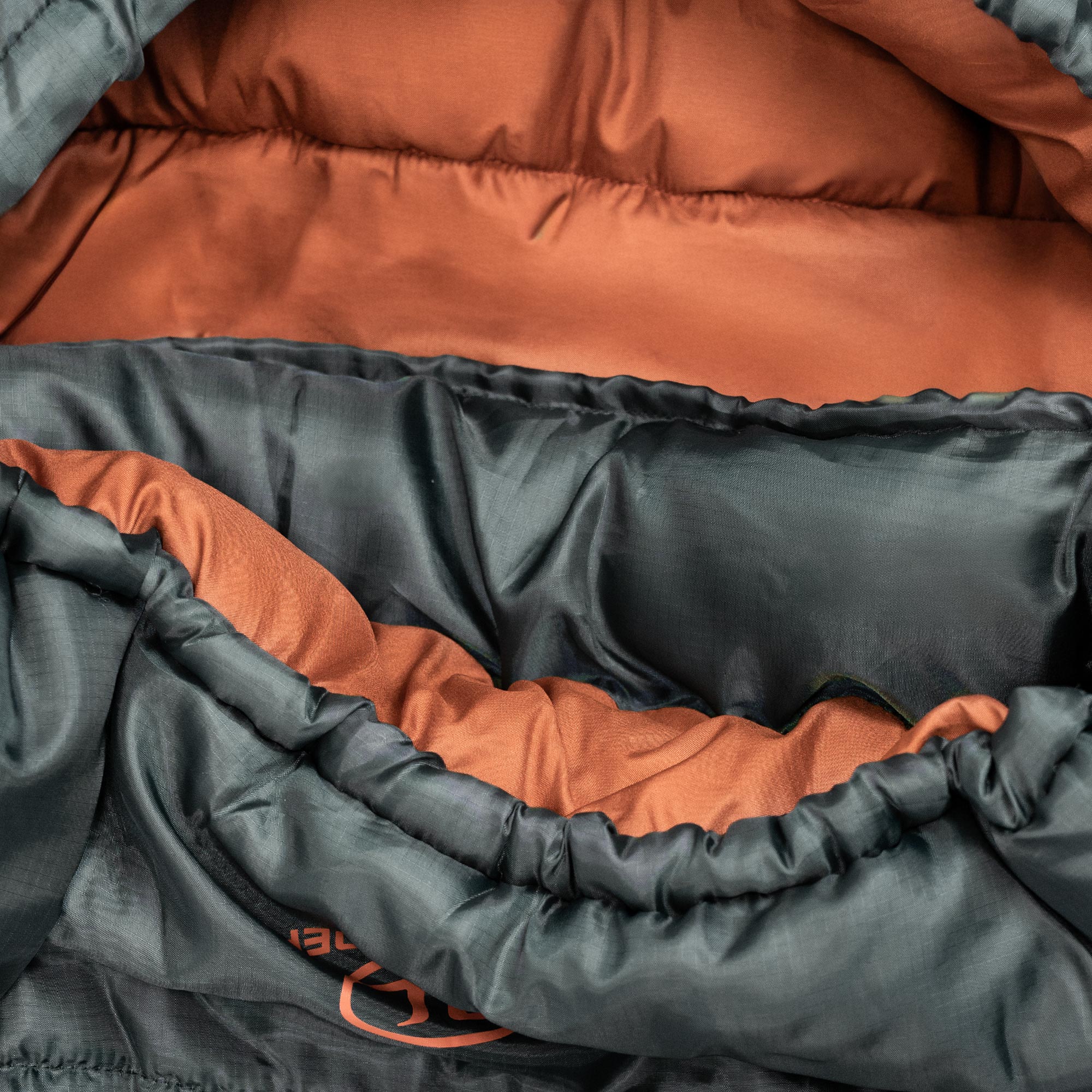 Highlander Rayet 450 sacco a pelo invernale grigio 4 stagioni