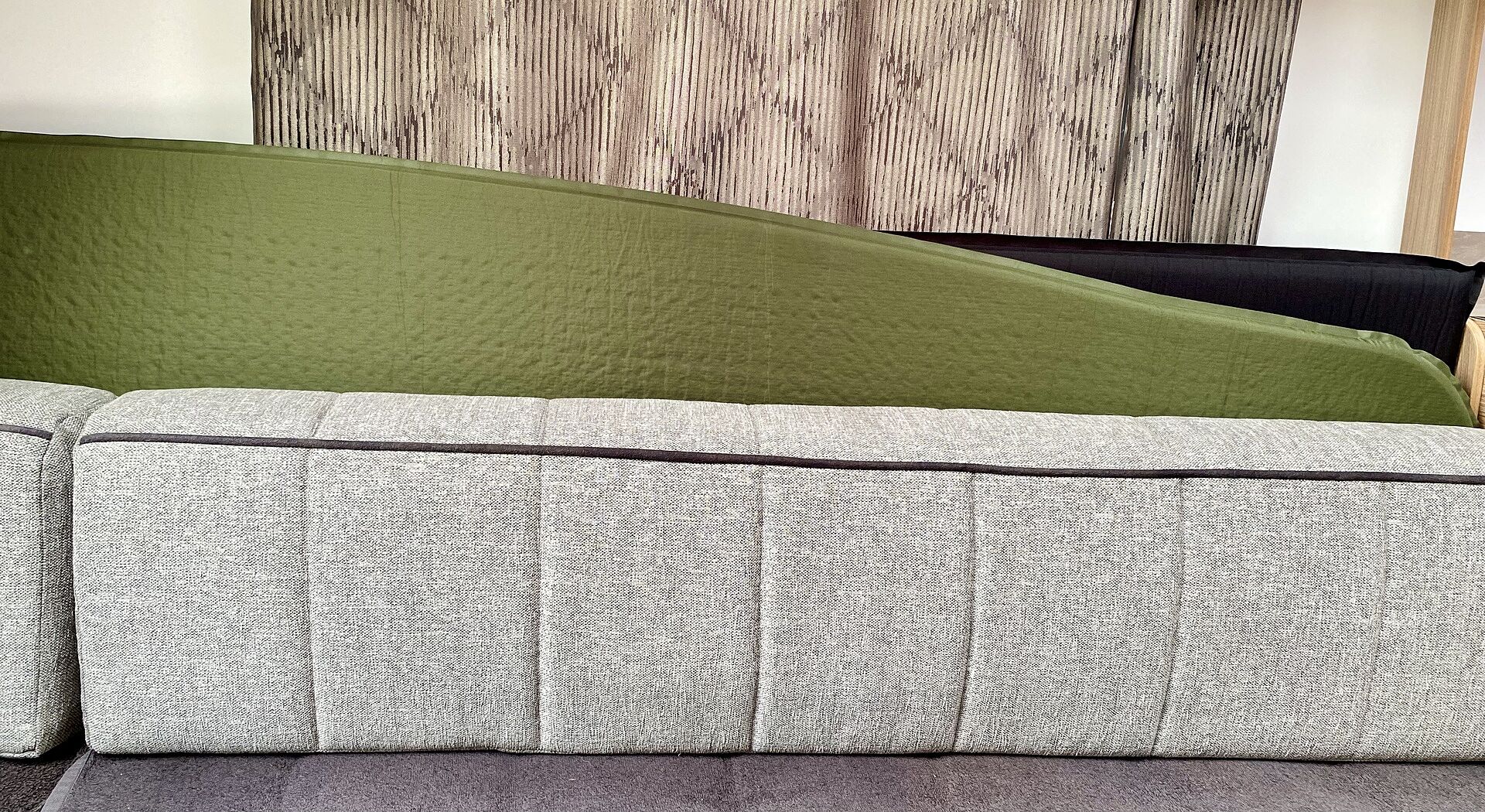 Highlander Kip Mat materassino autogonfiante olive 198 cm