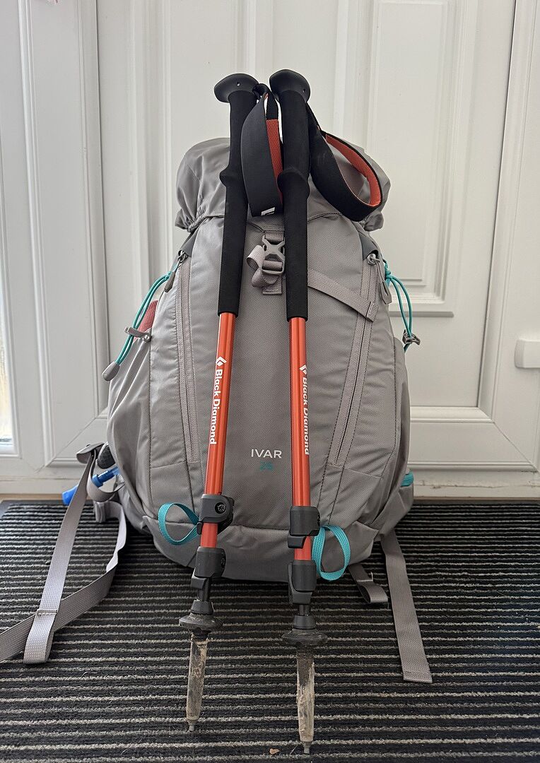 Highlander Ivar 30L zaino trekking leggero nero