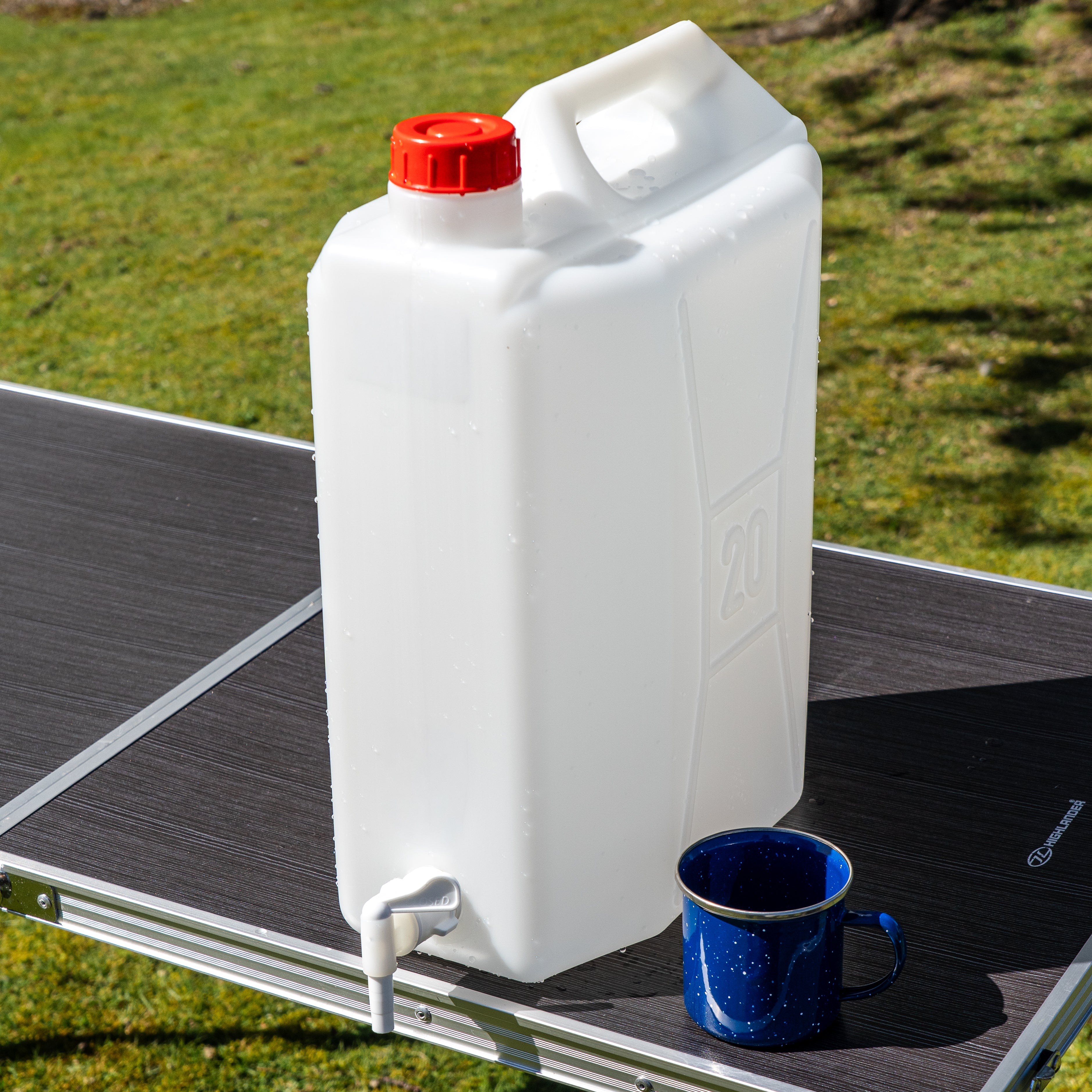 Highlander Jerry Can tanica acqua 20L blu con rubinetto