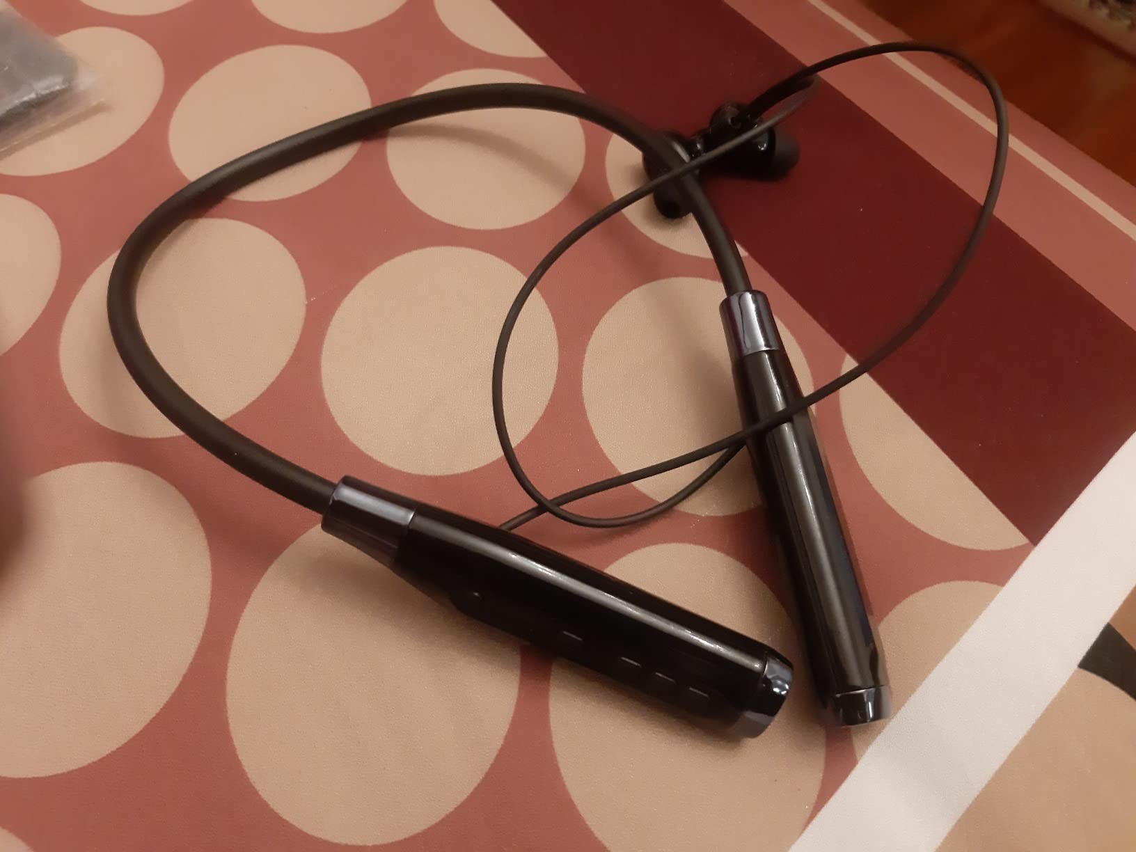 LAMA A13 auricolari bluetooth nero IPX5 100 ore