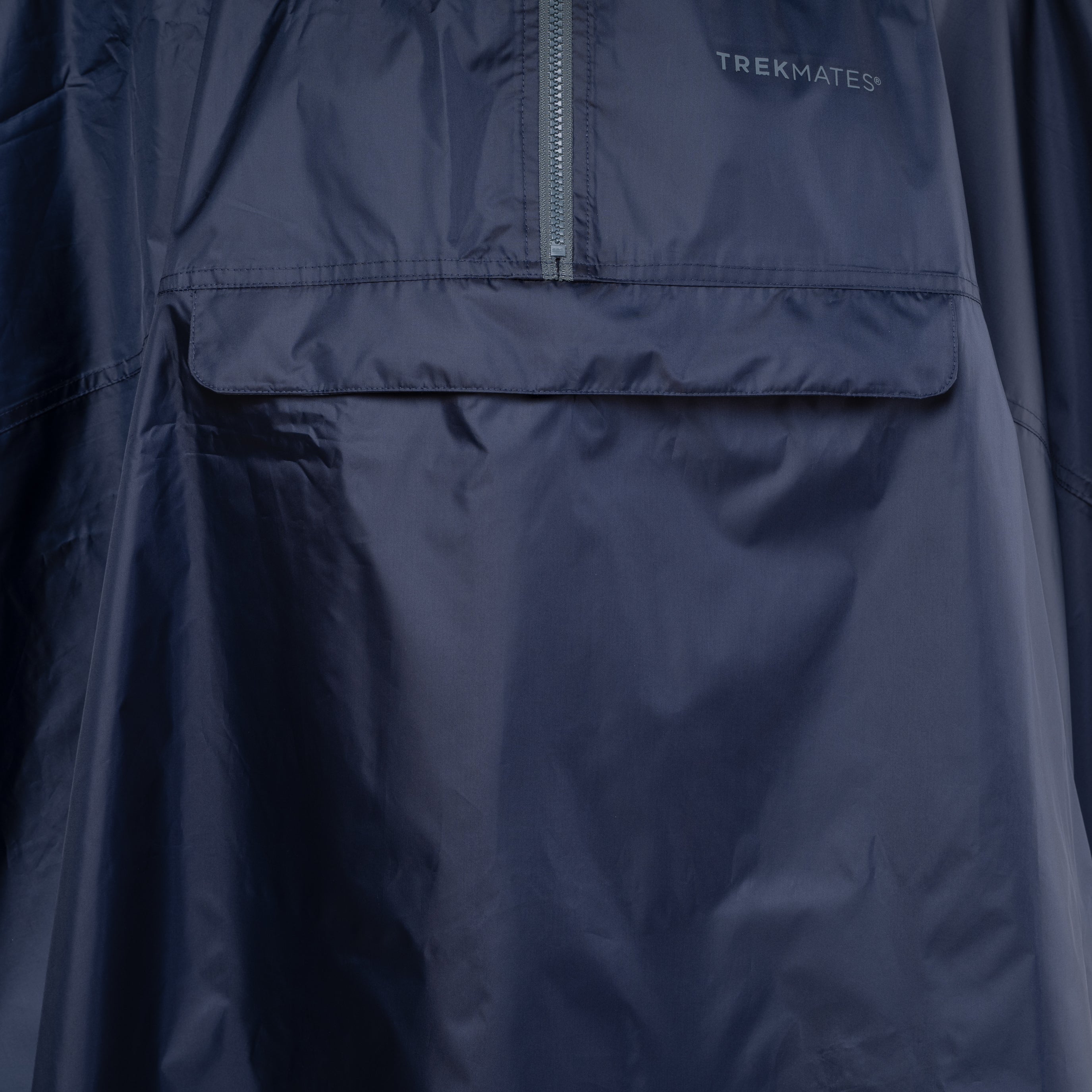 Trekmates Deluxe poncho pioggia nero impermeabile con zaino