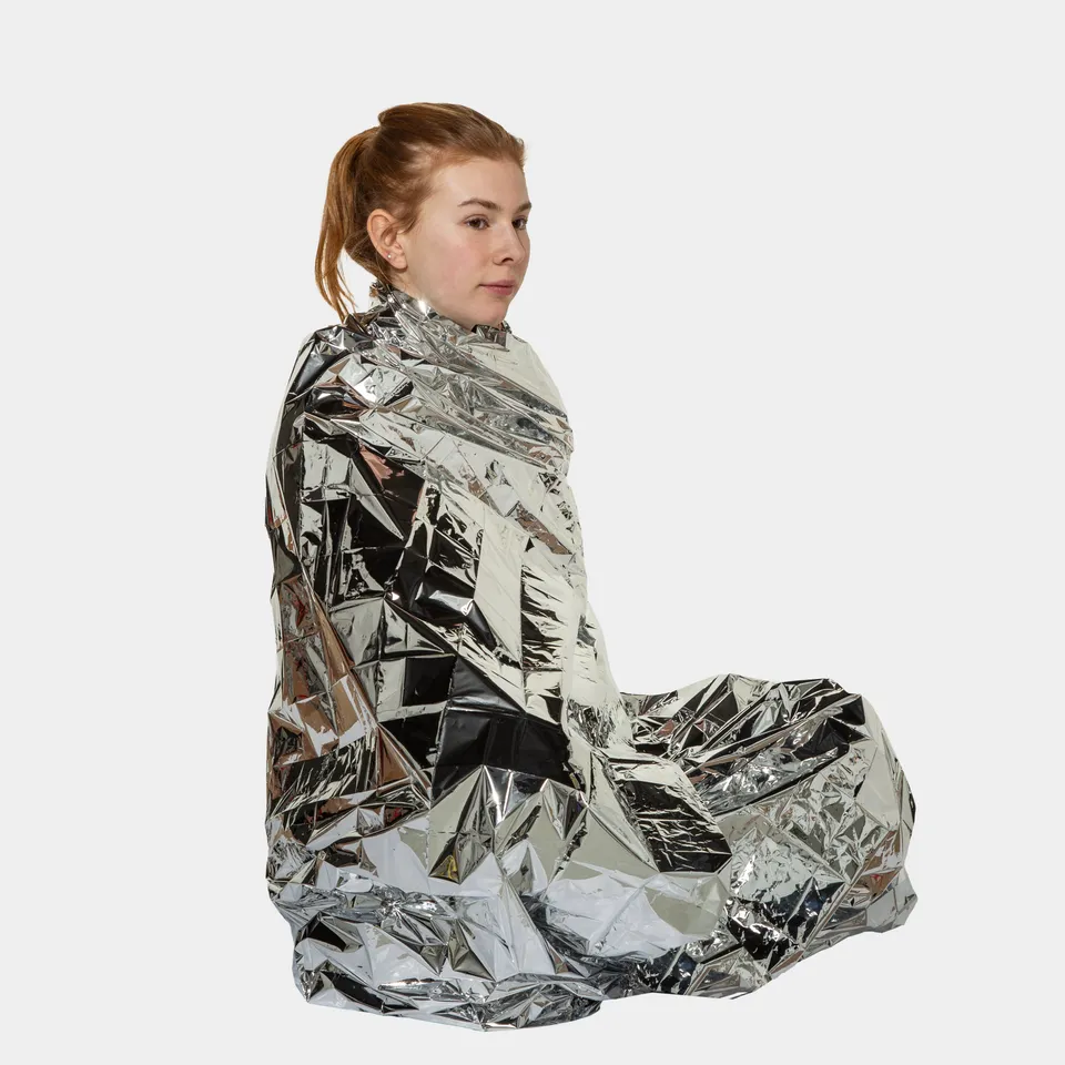 Trekmates Emergency coperta termica argento